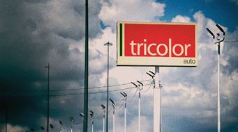 Tricolor